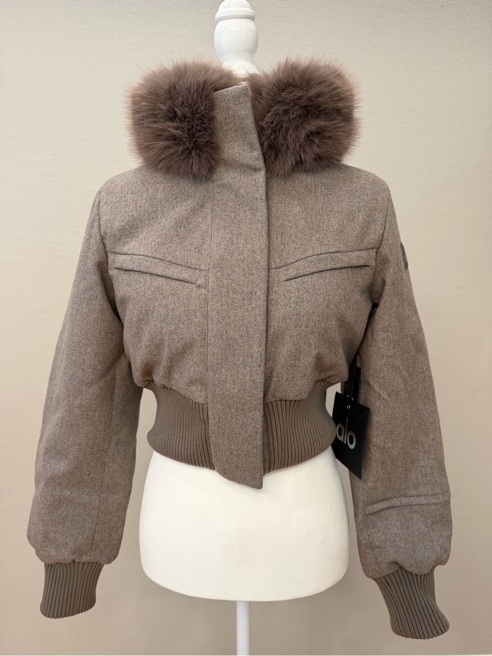 Alo Yoga Atelier Wool Bunny Slope Jacket Alpine Cocoa Faux Fur NWT Small